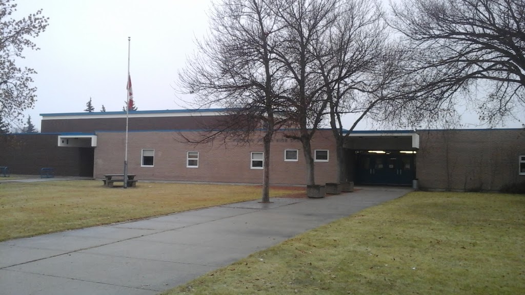 Westlawn School | 9520 165 St NW, Edmonton, AB T5P 3S4, Canada | Phone: (780) 484-3456