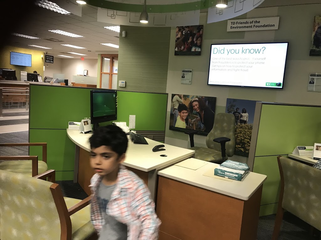 TD Canada Trust Branch and ATM | 10381 Bayview Ave, Richmond Hill, ON L4C 0R9, Canada | Phone: (905) 508-6627