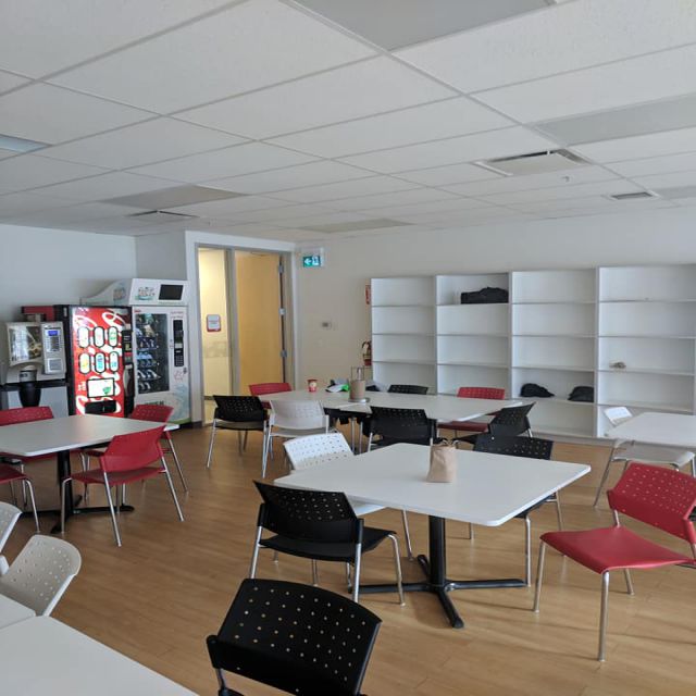 Painters Barrie | 210 Poplar Dr, Barrie, ON L4N 4K9, Canada | Phone: (705) 243-5500