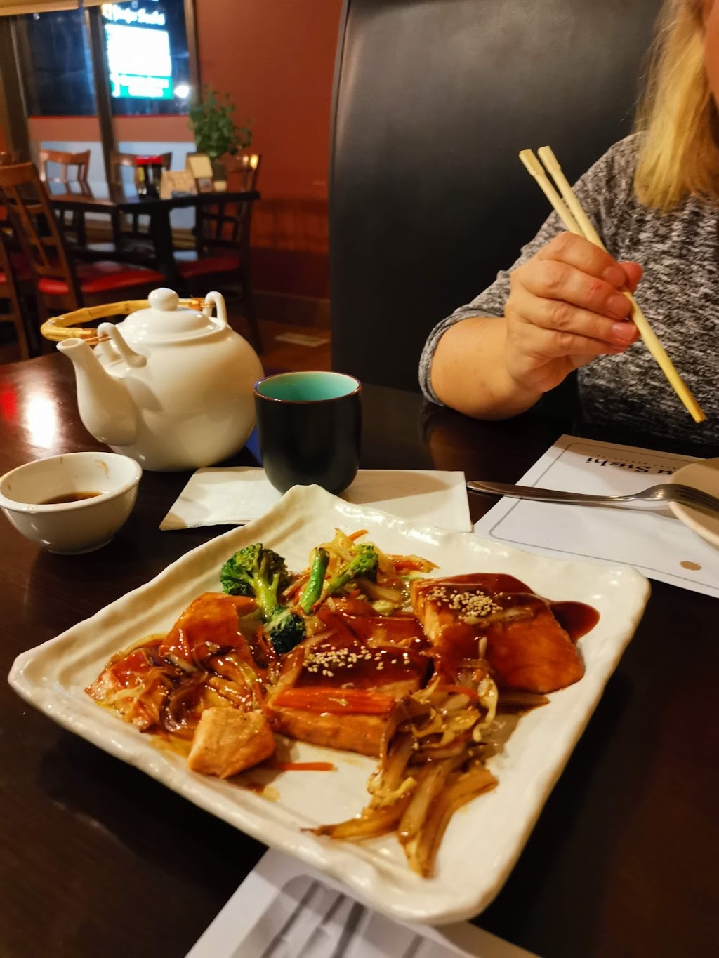 Jinju Sushi | 54 Water St, Port Perry, ON L9L 1J2, Canada | Phone: (905) 982-1144