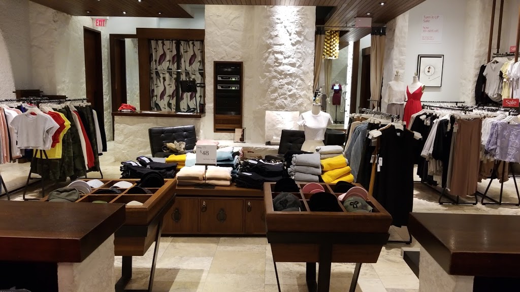 Aritzia | 900 Maple Ave, Burlington, ON L7S 2J8, Canada | Phone: (905) 681-1777