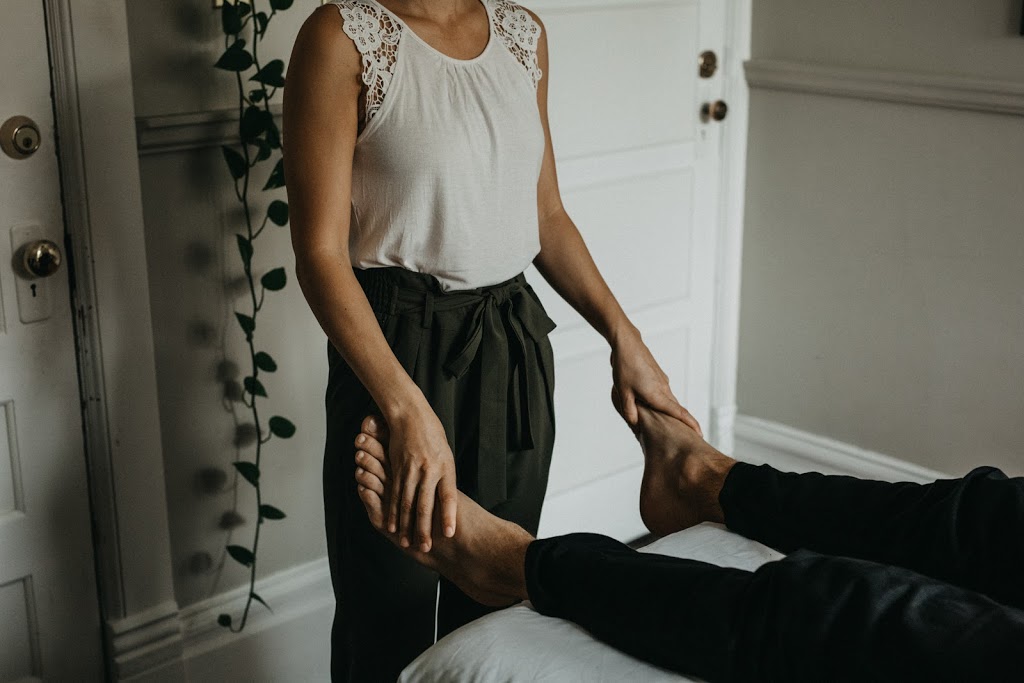 Barefoot Healing | 1005 Cook St #204, Victoria, BC V8V 3Z6, Canada | Phone: (250) 888-5362