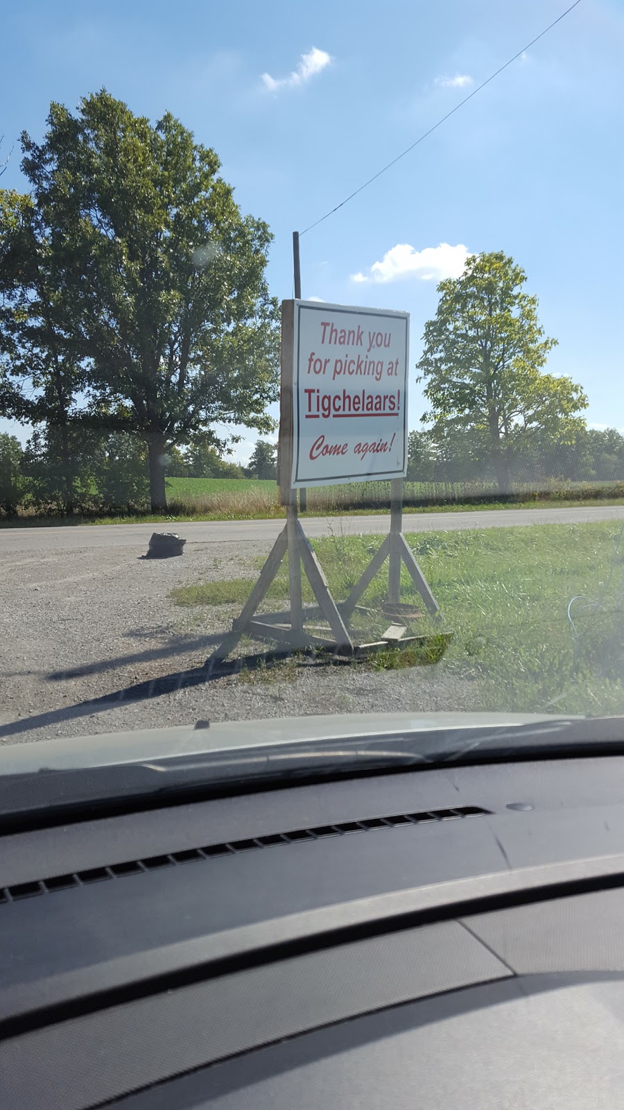 Tigchelaars Farm | 1280-1404 Hendershot Rd, Hannon, ON L0R 1P0, Canada | Phone: (905) 692-4556