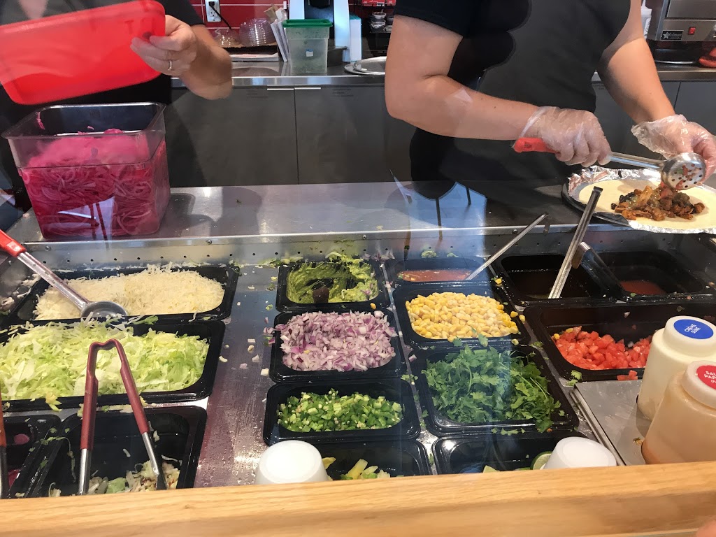 Quesada Burritos & Tacos | 1585 Boulevard Lemire unit 1, Drummondville, QC J2C 5A5, Canada | Phone: (819) 857-1733