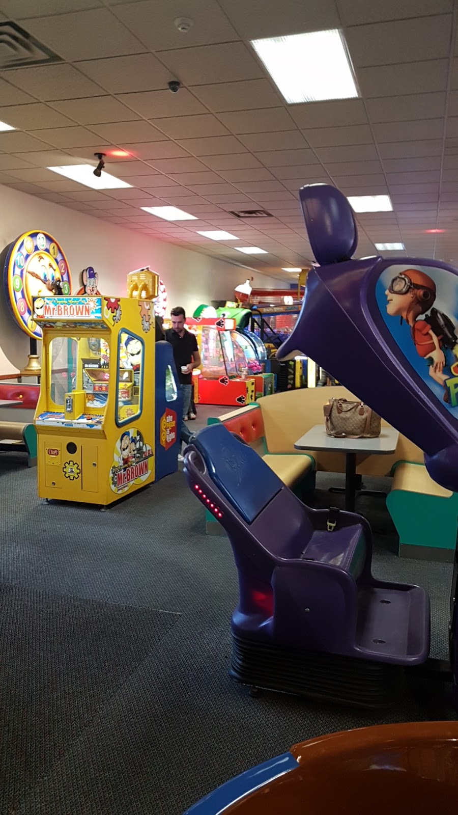 Chuck E. Cheese | restaurant | 2945 Argentia Rd, Mississauga, ON L5N 0A2, Canada | 9057853593 OR +1 905-785-3593