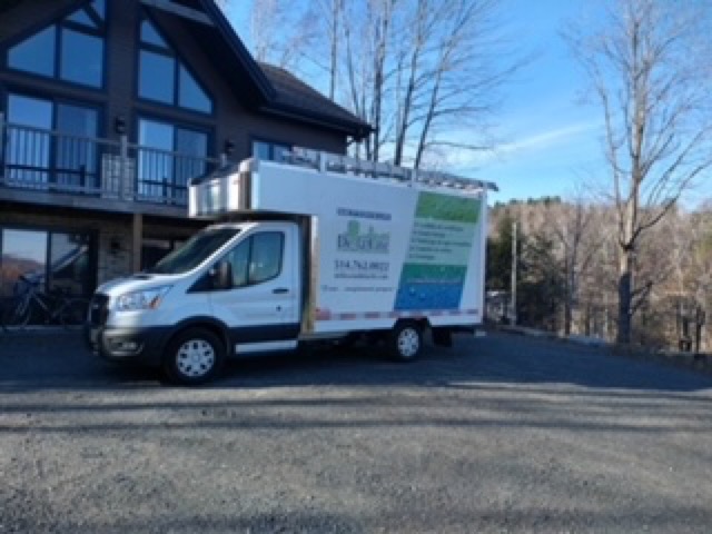 Nettoyeur de la Cité St-Sauveur | 1132 Chem. du Grand Ruisseau, Saint-Sauveur, QC J0R 1R2, Canada | Phone: (450) 226-3637