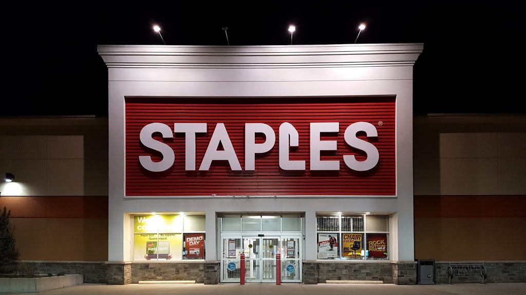 Staples | 5-225 The Boardwalk, Kitchener, ON N2N 0B1, Canada | Phone: (519) 579-1614