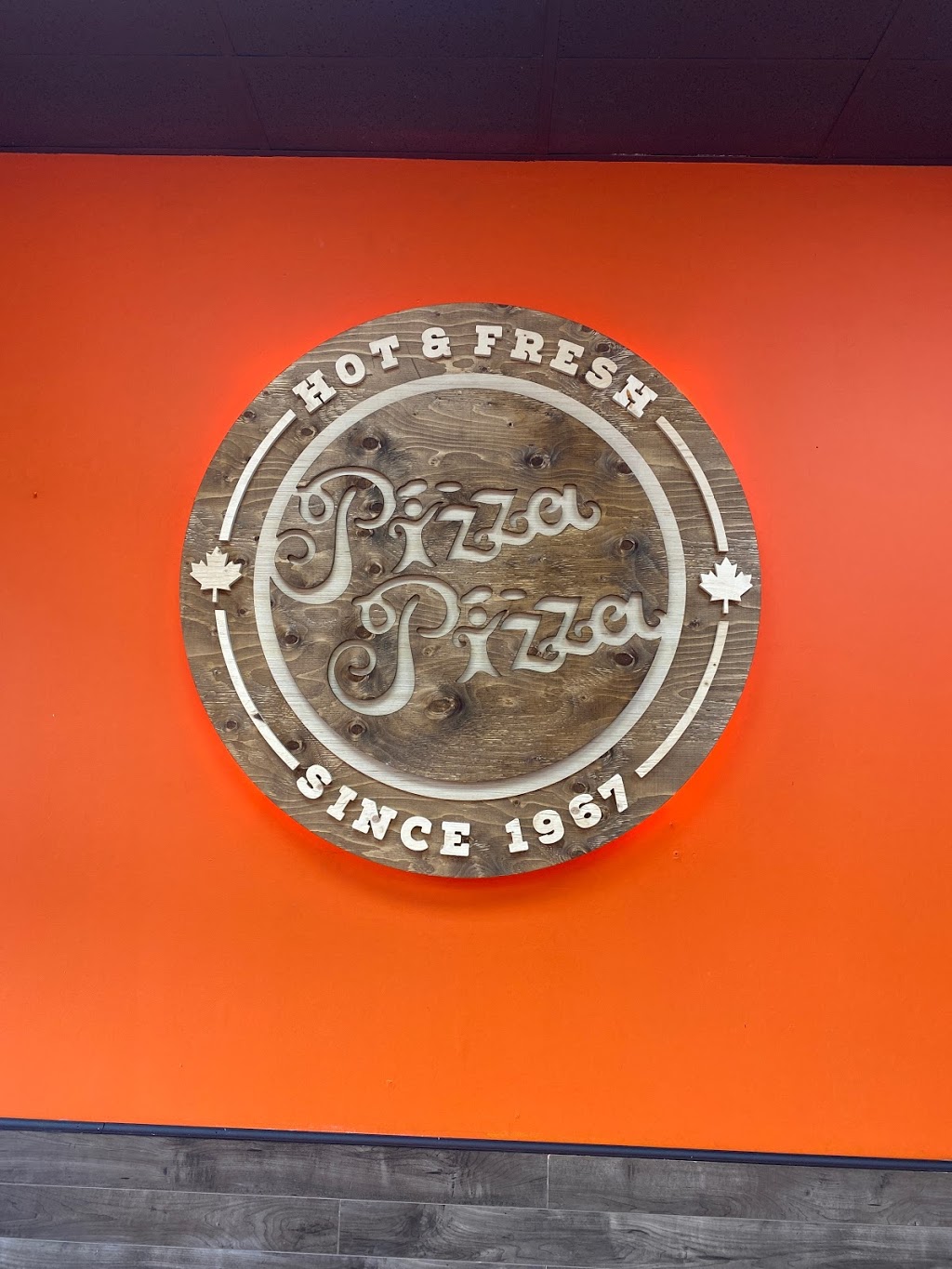 Pizza Pizza | 661 Henderson Hwy, Winnipeg, MB R2K 2J7, Canada | Phone: (204) 957-1111