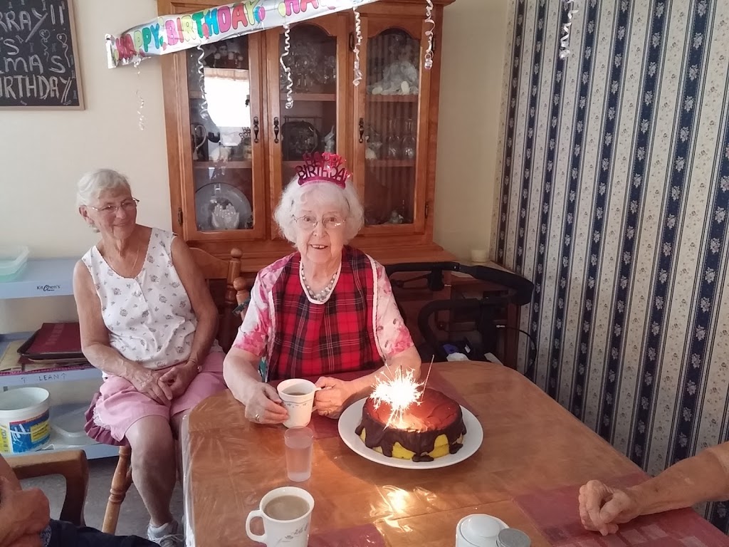 Redstacks Retirement Home | 303 Niagara Blvd, Fort Erie, ON L2A 3H1, Canada | Phone: (905) 871-9571