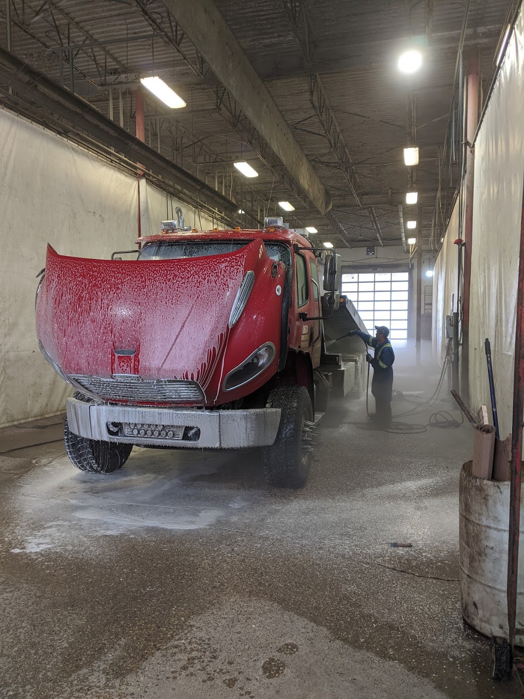 City Truck Stop Truck Wash | 11959 167 St NW, Edmonton, AB T5V 1P1, Canada | Phone: (780) 455-4193