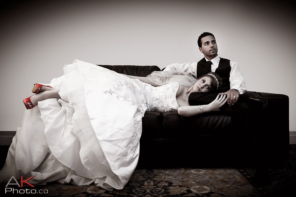 Stahr Weddings & Events | 20 Chipcase Ct, Cambridge, ON N1T 1V9, Canada | Phone: (519) 623-9777