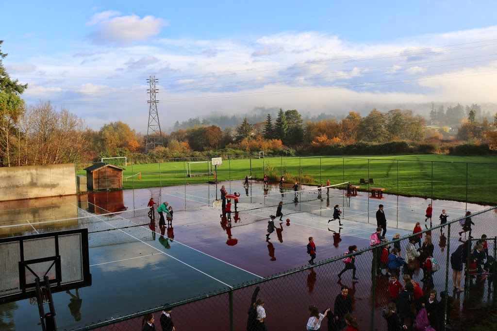 St Margarets School | 1080 Lucas Ave, Victoria, BC V8X 3P7, Canada | Phone: (250) 479-7171