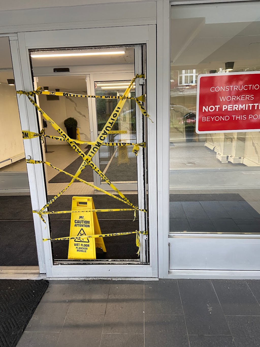 Ventura Towers | 181 John St N, Hamilton, ON L8L 7Z7, Canada | Phone: (905) 522-1043