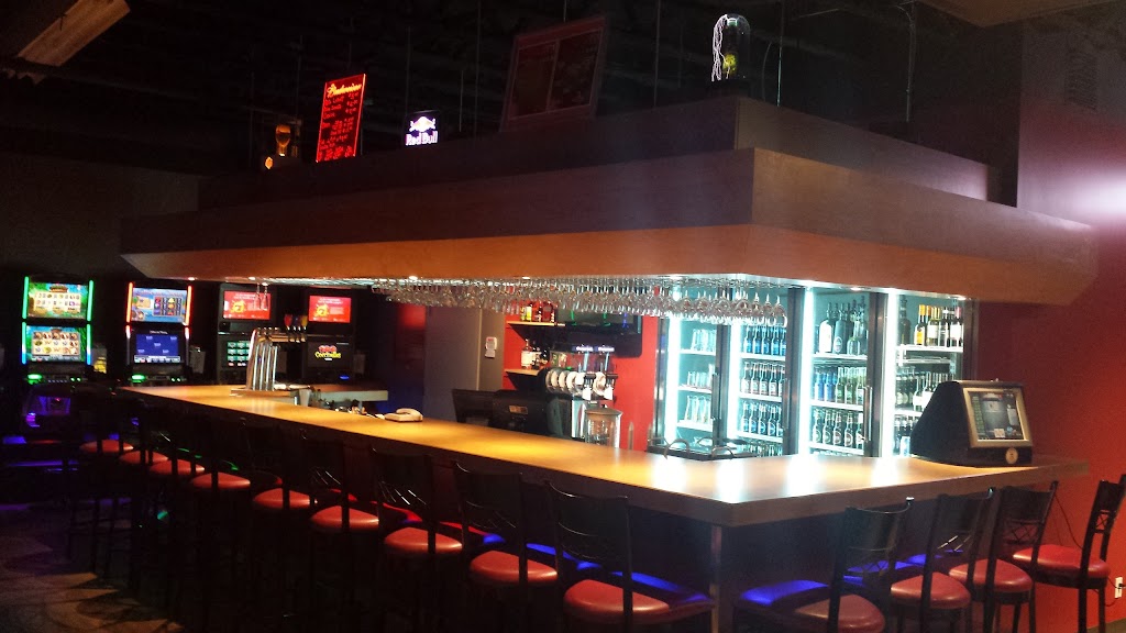 Ailleurs Bistro-Bar | 3535 Bd Sainte-Anne, Québec, QC G1E 3K8, Canada | Phone: (581) 741-4383