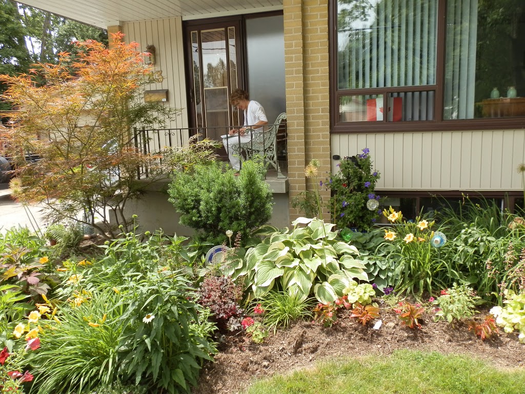 Bright Lawn & Garden | 43 Glass Dr, Aurora, ON L4G 2E6, Canada | Phone: (905) 713-9352