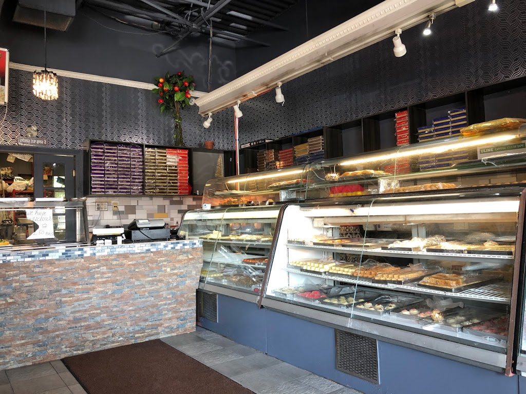 Doaba Sweets & Restaurant | 5390 Terry Fox Way, Mississauga, ON L5V 0A5, Canada | Phone: (905) 812-3292