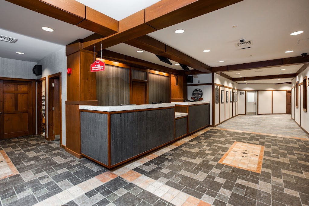 Tour des Voyageurs | 151 Chemin du Curé Deslauriers, Mont-Tremblant, QC J8E 1C9, Canada | Phone: (819) 681-1000