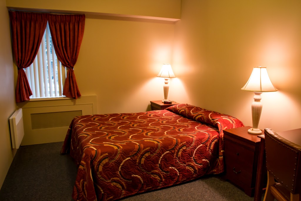 LAuberge du Mont | 200 Boulevard St Sacrement, Saint-Gabriel-de-Valcartier, QC G0A 4S0, Canada | Phone: (418) 844-3771