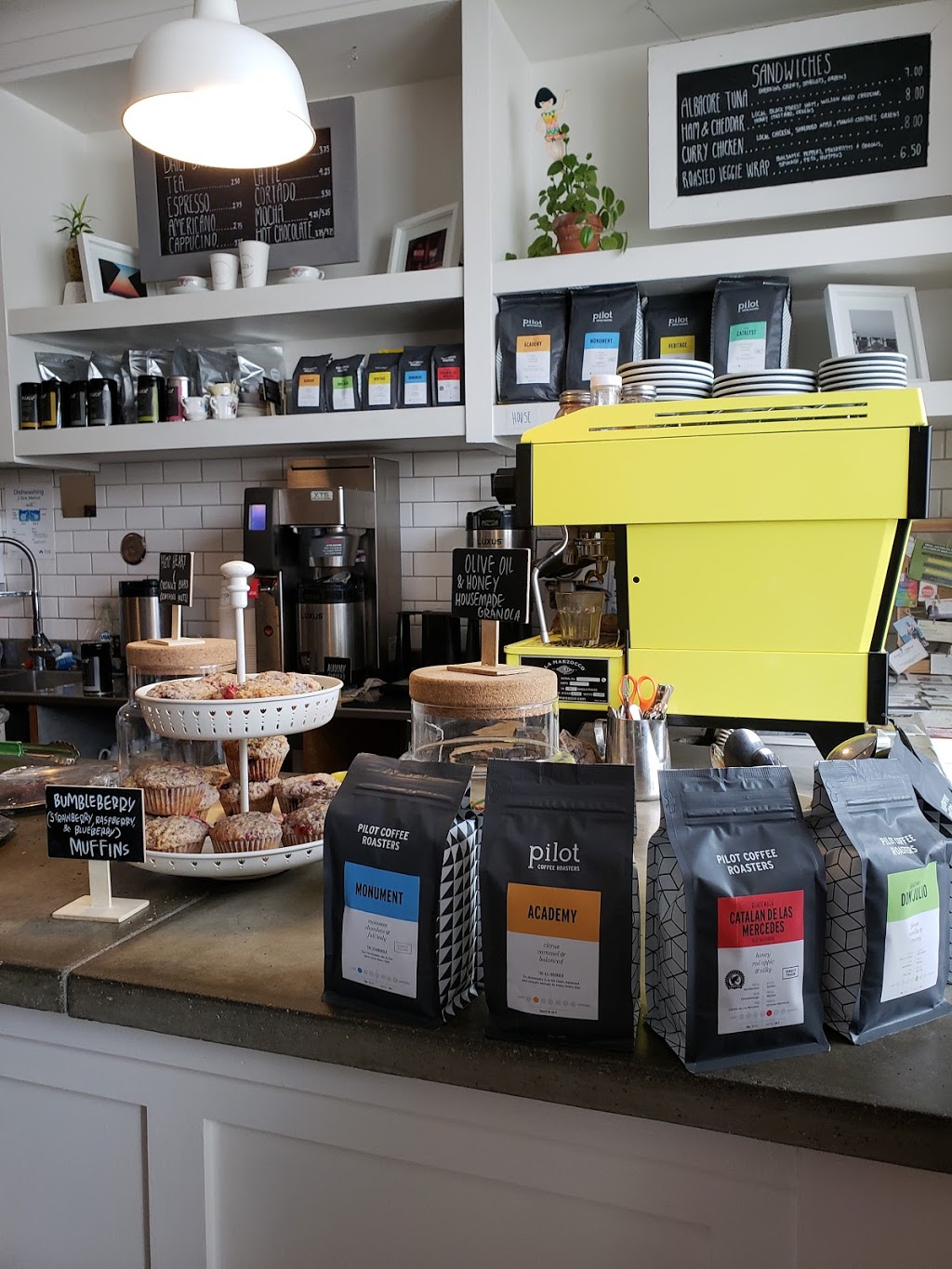 The Elm Cafe | 303 Montreal St, Kingston, ON K7K 3G9, Canada | Phone: (613) 767-8999