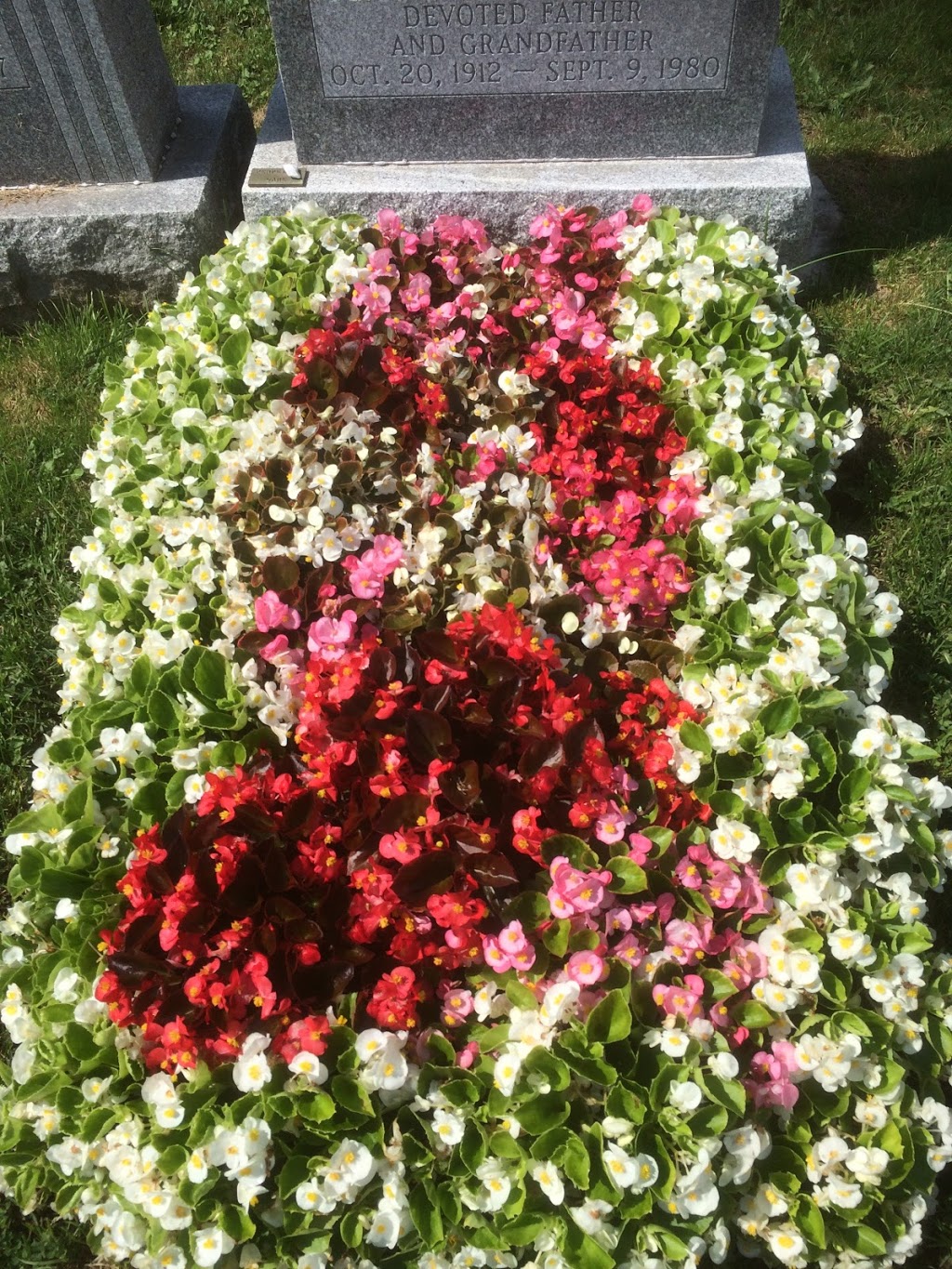 The Dawes Road Cemeteries | 3169 St Clair Ave E, Scarborough, ON M1L 1V5, Canada | Phone: (416) 755-3411