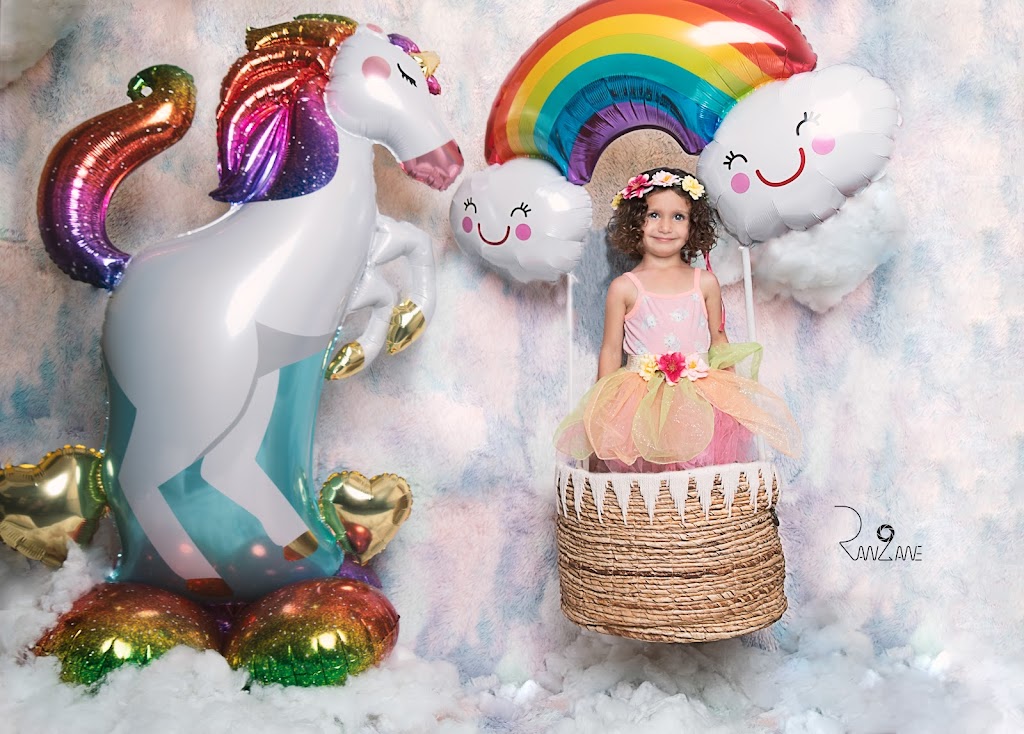 Raw To Awe photography studio | Rue Maisonneuve, Montréal, QC H9B 1K4, Canada | Phone: (514) 250-4434