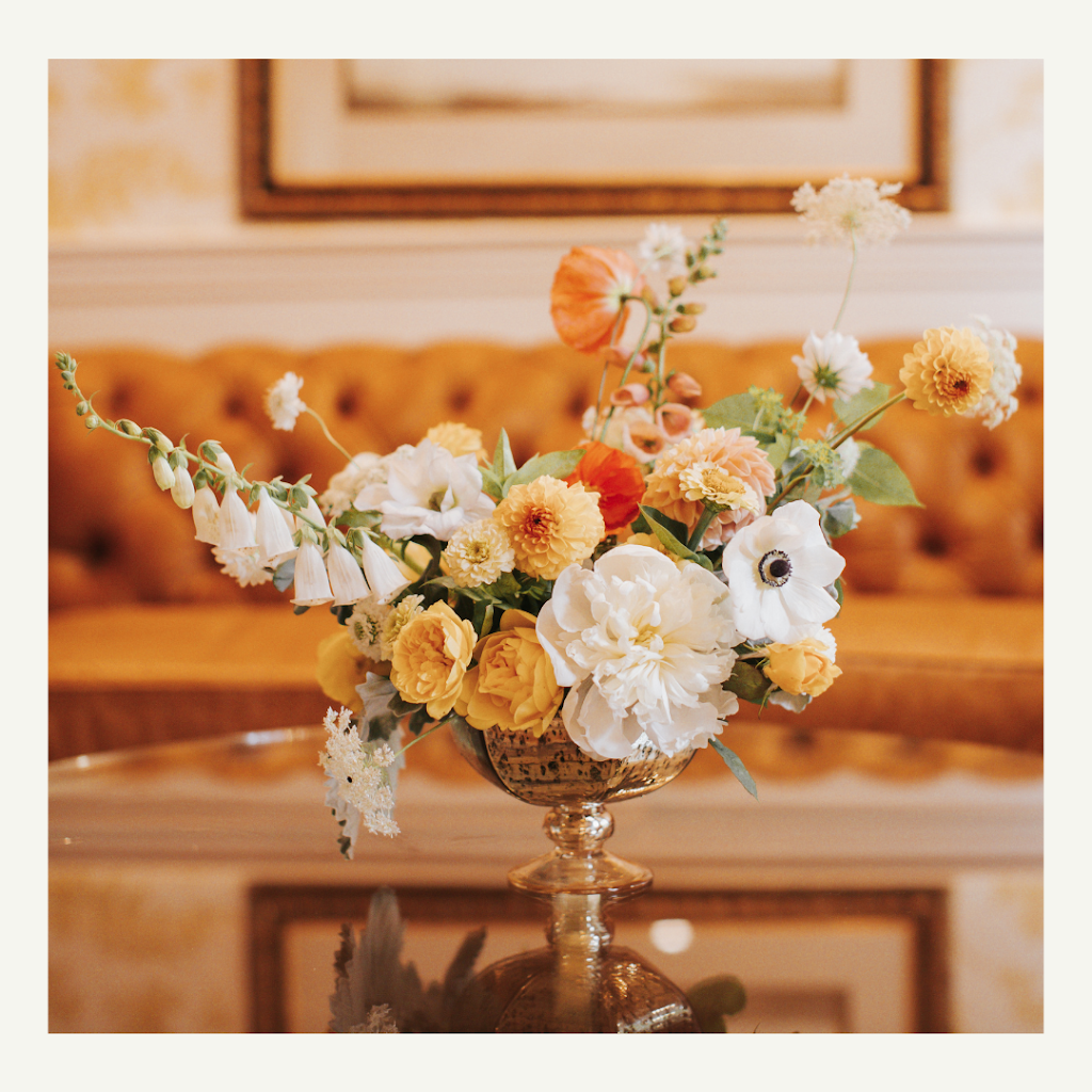 Fleuriste Enfants Sauvages Fleurs & Abeilles | 3401 Chem. Browns Hill, Ayers Cliff, QC J0B 1C0, Canada | Phone: (514) 817-7937