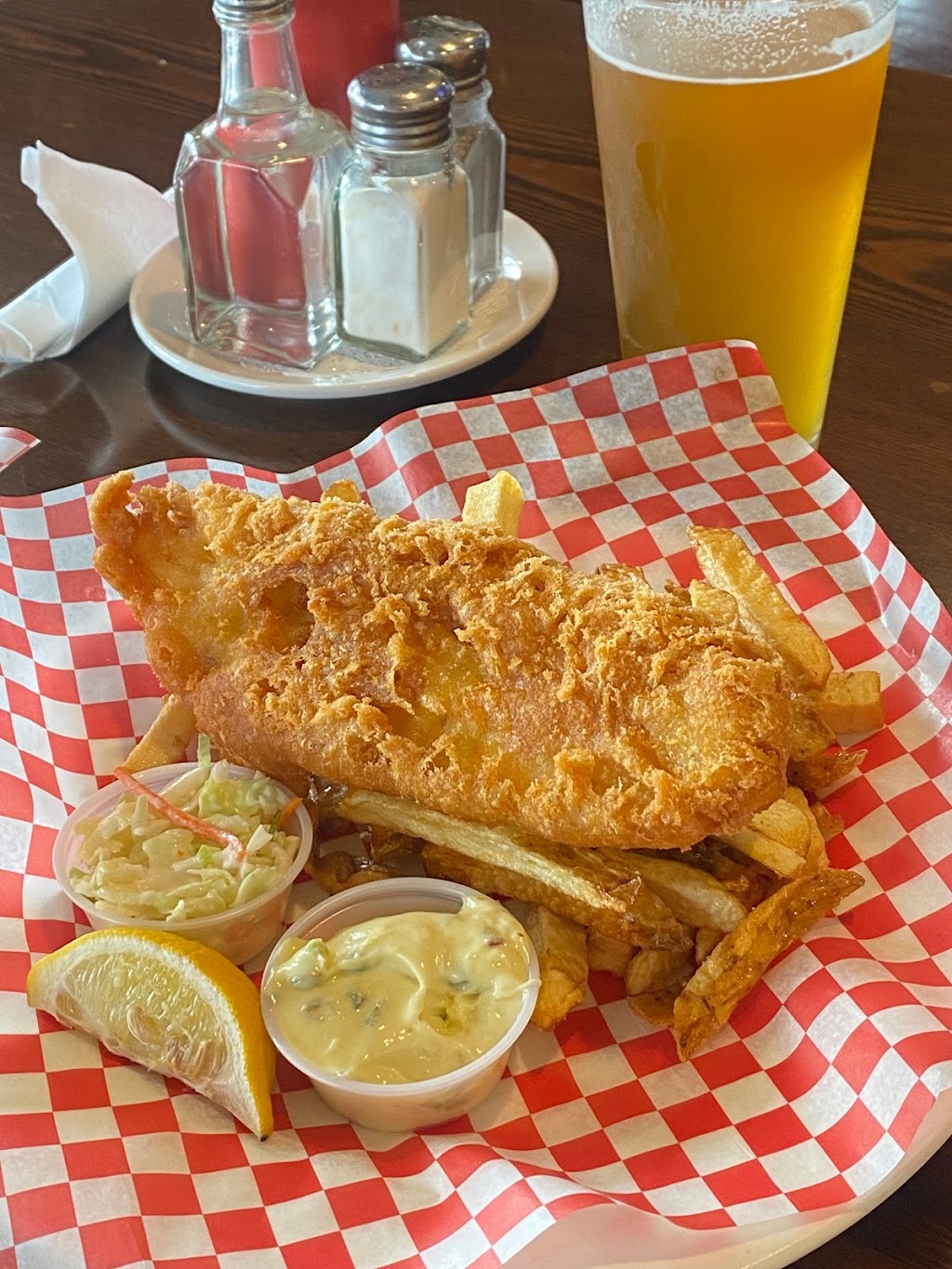 Game On Sports Bar And Grill | 3701 De Wolf Way, Merritt, BC V1K 1C4, Canada | Phone: (250) 315-1022