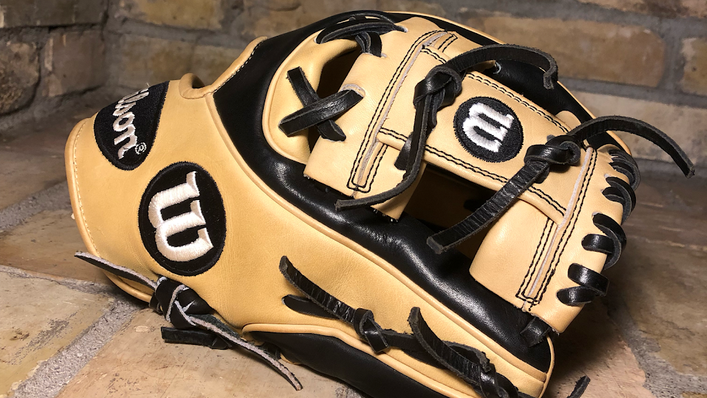 Off Season Gloves and Gear | 91 Milton St, Courtright, ON N0N 1H0, Canada | Phone: (226) 932-2384
