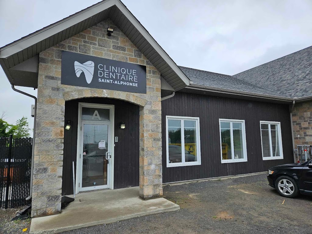 Clinique Dentaire Saint-Alphonse | 3001 Rue Brodeur O, La Haute-Yamaska, QC J0E 2A0, Canada | Phone: (438) 795-2852