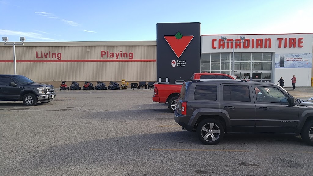 Canadian Tire | 300 Maidstone Ave W, Essex, ON N8M 2X6, Canada | Phone: (519) 776-5224