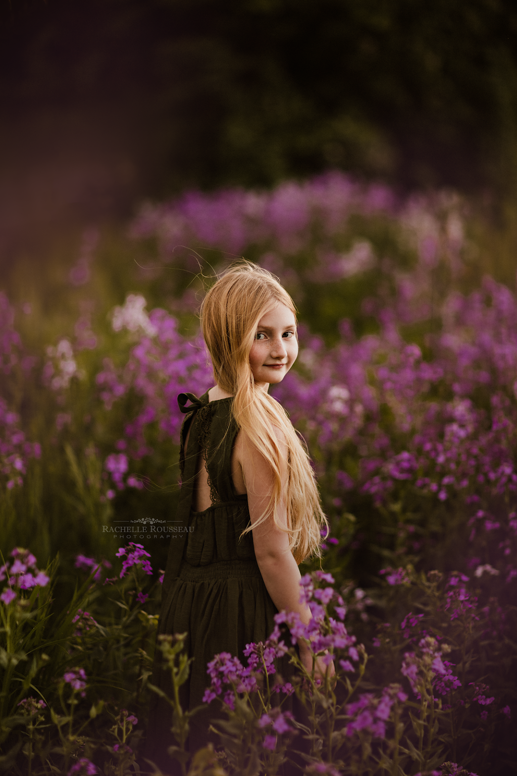 Rachelle Rousseau Photography | 31 Mechanic St #203, Paris, ON N3L 1K1, Canada | Phone: (905) 630-4707