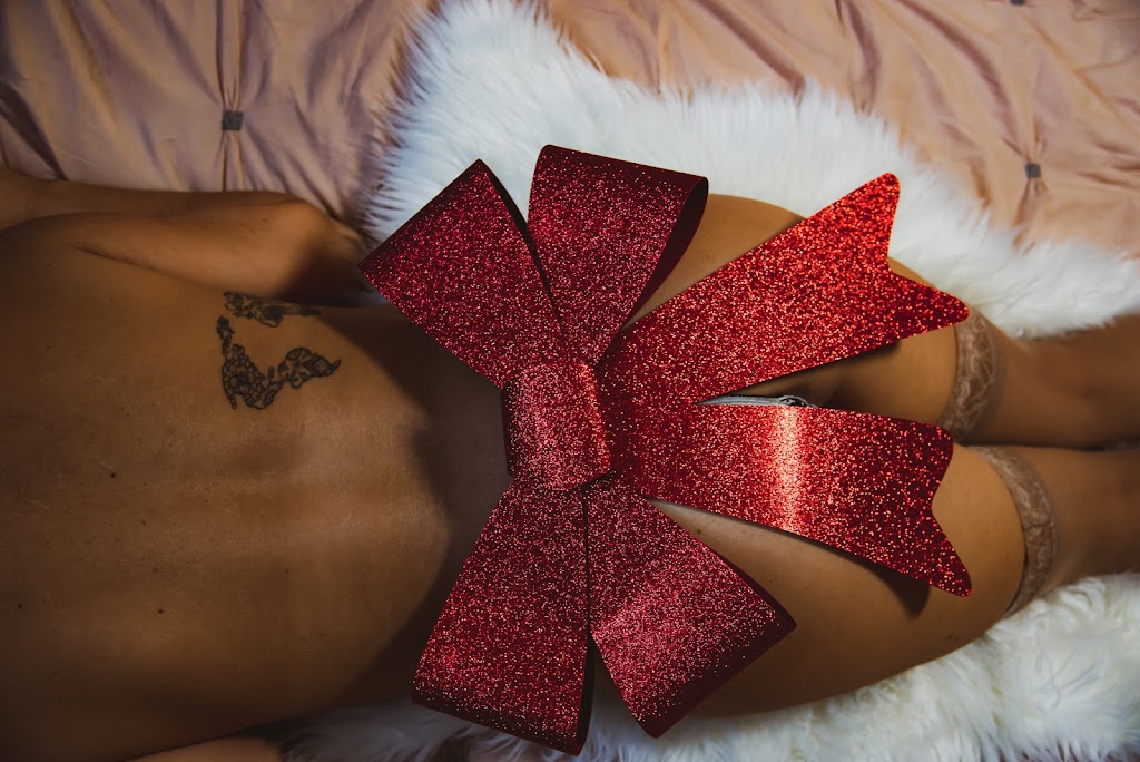 Exquisite Boudoir | 6440 4 St NW #68, Calgary, AB T2K 1B8, Canada | Phone: (403) 831-9336