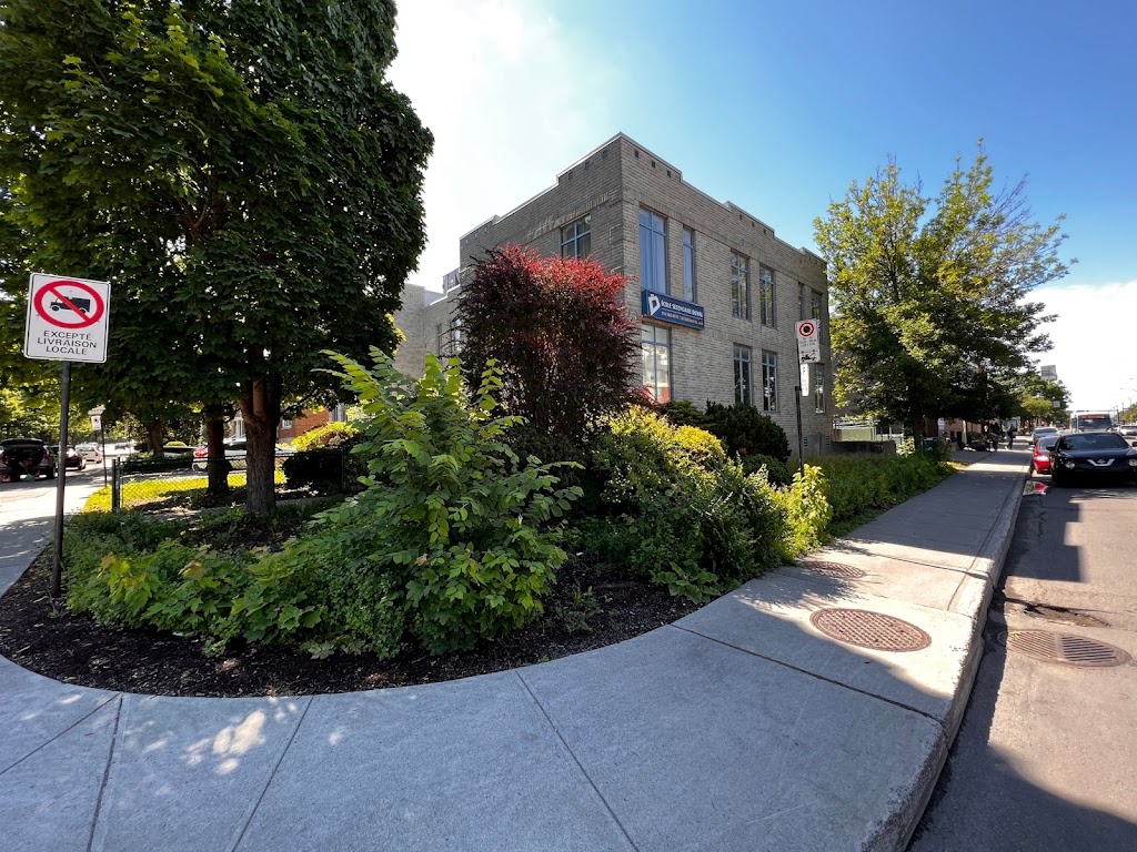 School Secondary Duval Inc. | 260 Boul Henri-Bourassa E, Montréal, QC H3L 1B8, Canada | Phone: (514) 382-6070
