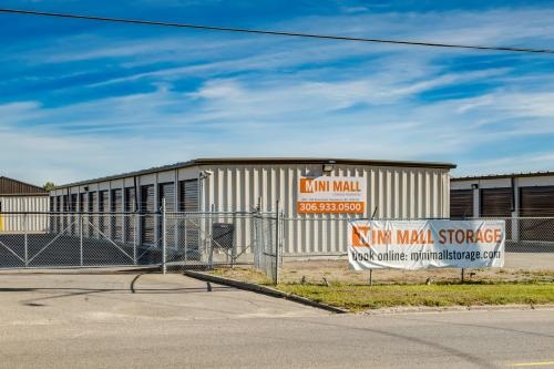 Mini Mall Storage | 302 105 Street East, Saskatoon, SK S7N 1Z3, Canada | Phone: (306) 477-2666