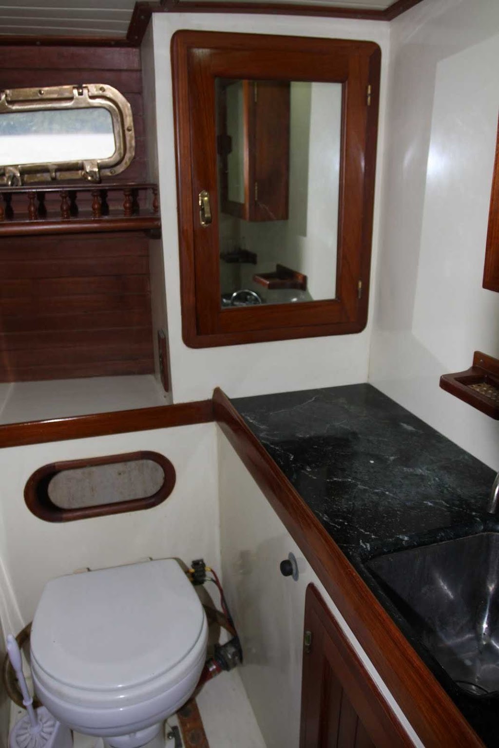Bowen Sailing Charters | # 303 566 Artisan Line, Bowen Island, BC V0N 1G2, Canada | Phone: (778) 668-1864