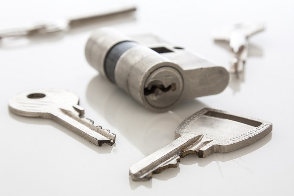 Calgary Lock Services | 307 Trafford Dr NW, Calgary, AB T2K 2T1, Canada | Phone: (403) 870-4095