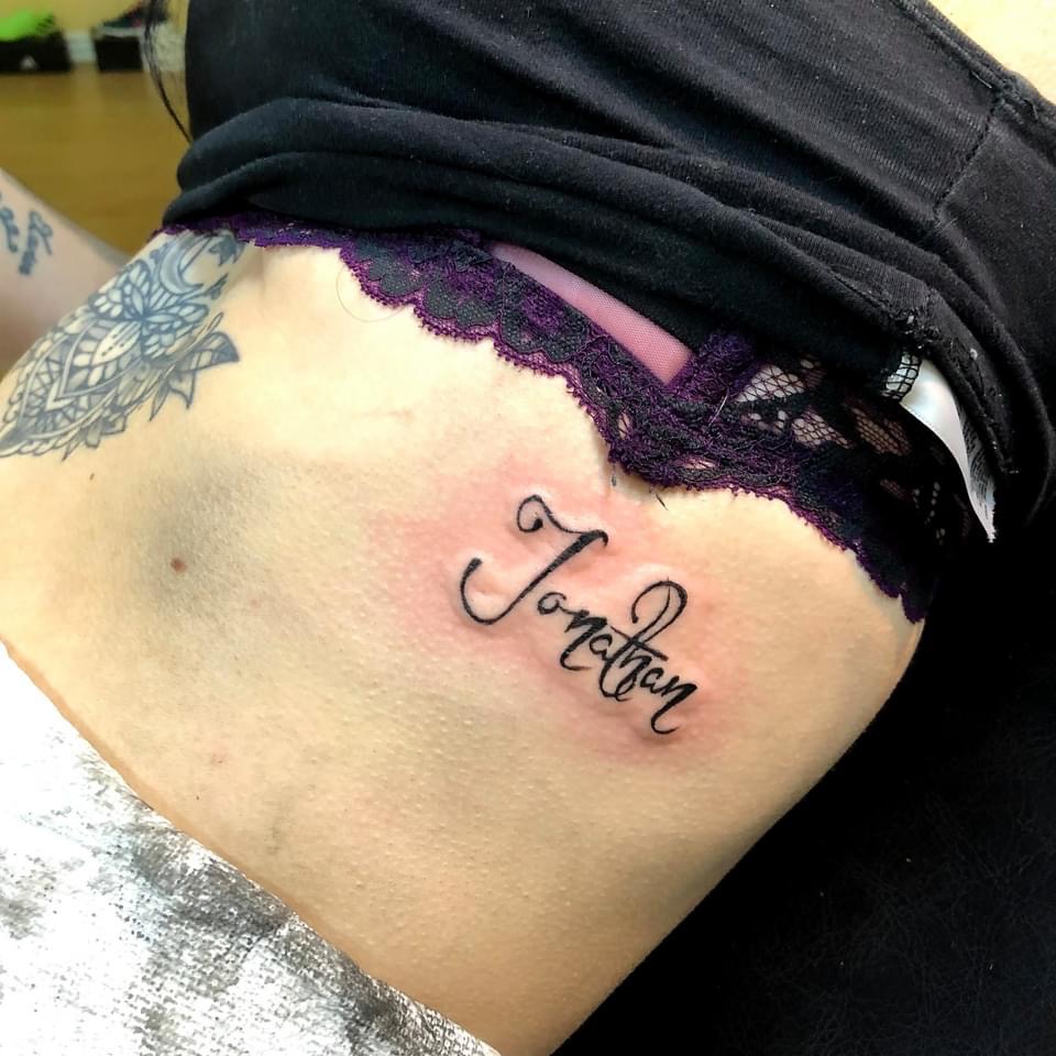 Inks and Piercings | 321 Christopher Dr, Cambridge, ON N1P 1C6, Canada | Phone: (647) 222-2813