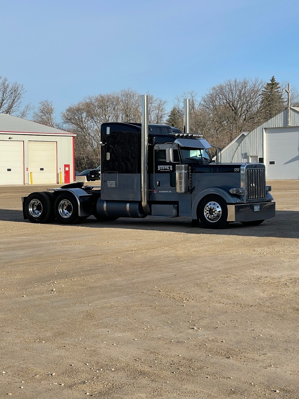 Steves Livestock Transport | 214 Center Ave, Blumenort, MB R0A 0C0, Canada | Phone: (204) 326-6380