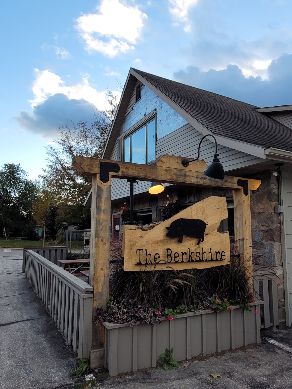 The Berkshire | 442 Goderich St, Port Elgin, ON N0H 2C4, Canada | Phone: (519) 832-2461