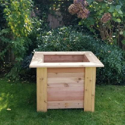 Cedar Garden Beds | 3326 Edgemont Blvd, North Vancouver, BC V7R 2P3, Canada | Phone: (604) 657-7618