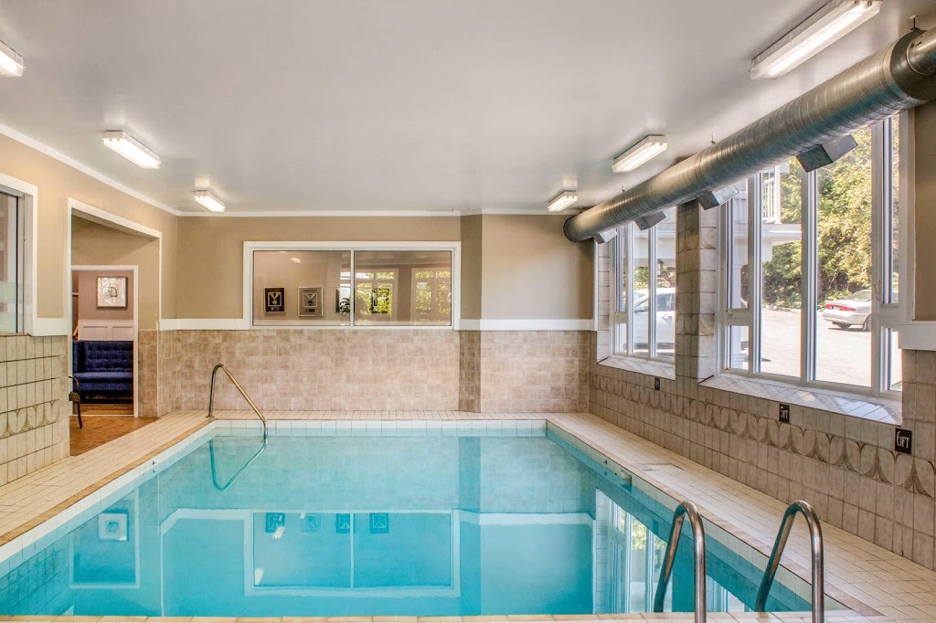 Comfort Inn | 560 Bedford Hwy, Halifax, NS B3M 2L8, Canada | Phone: (902) 443-0303