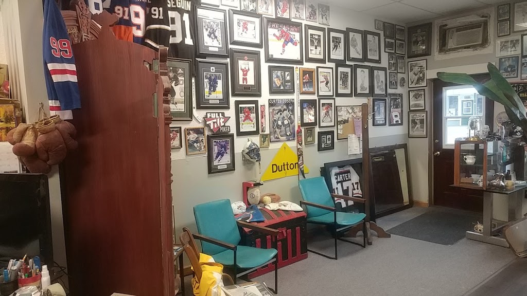 Pauls Barbershop Antiques &Clock Repair | 165 Currie Rd, Dutton/Dunwich, ON N0L, Canada | Phone: (226) 237-3757