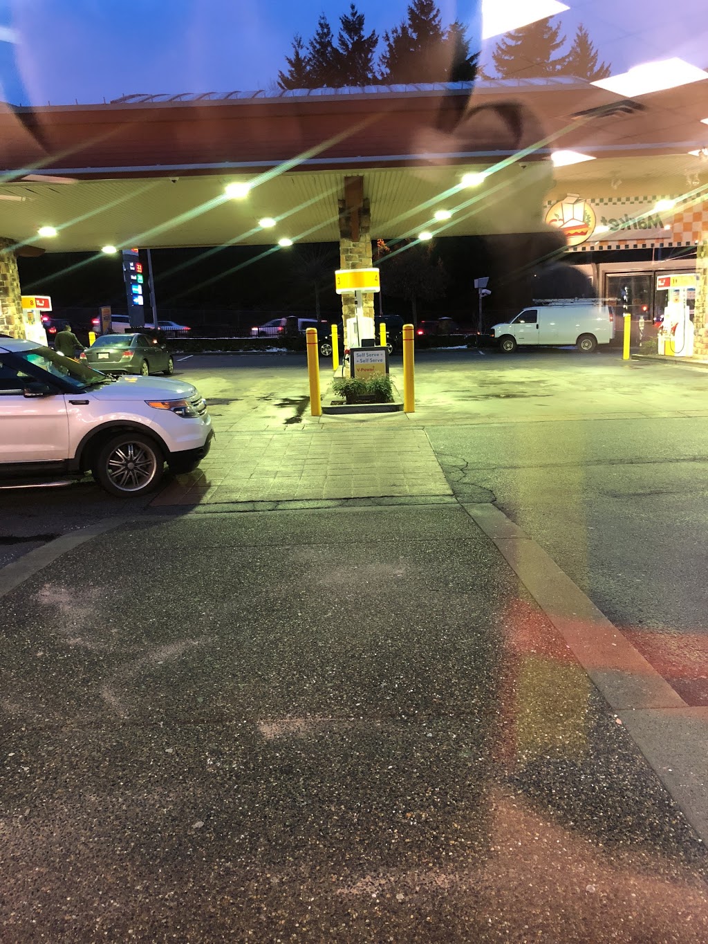Shell | 13598 88 Ave, Surrey, BC V3W 3K8, Canada | Phone: (604) 598-8779