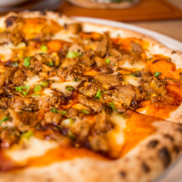 Famoso Neapolitan Pizzeria | 136 Primrose Dr # 300, Saskatoon, SK S7K 3W6, Canada | Phone: (306) 244-1777