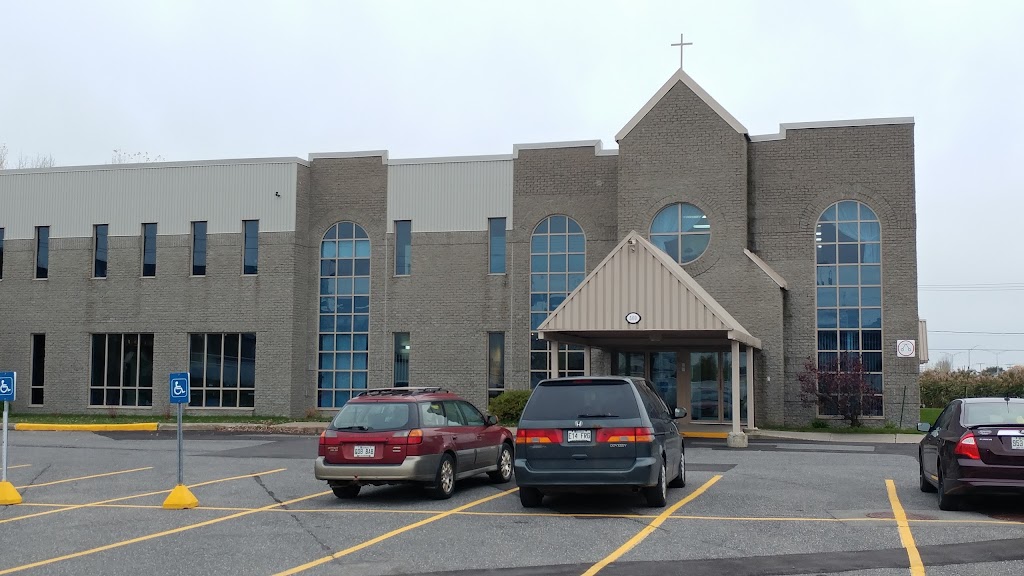 Église Le Portail - Laval | 560 Rue Justin, Laval, QC H7P 5R2, Canada | Phone: (450) 628-6000