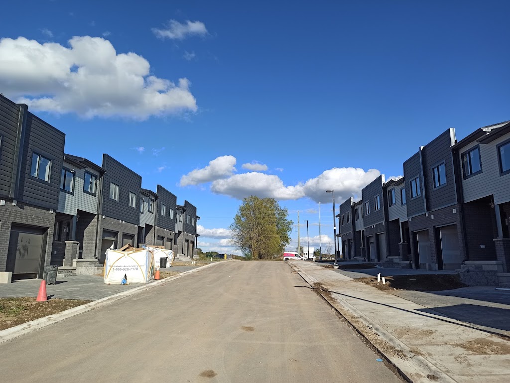 Talbot 21s | 3557 Colonel Talbot Rd, London, ON N6P 1H6, Canada | Phone: (519) 870-5574