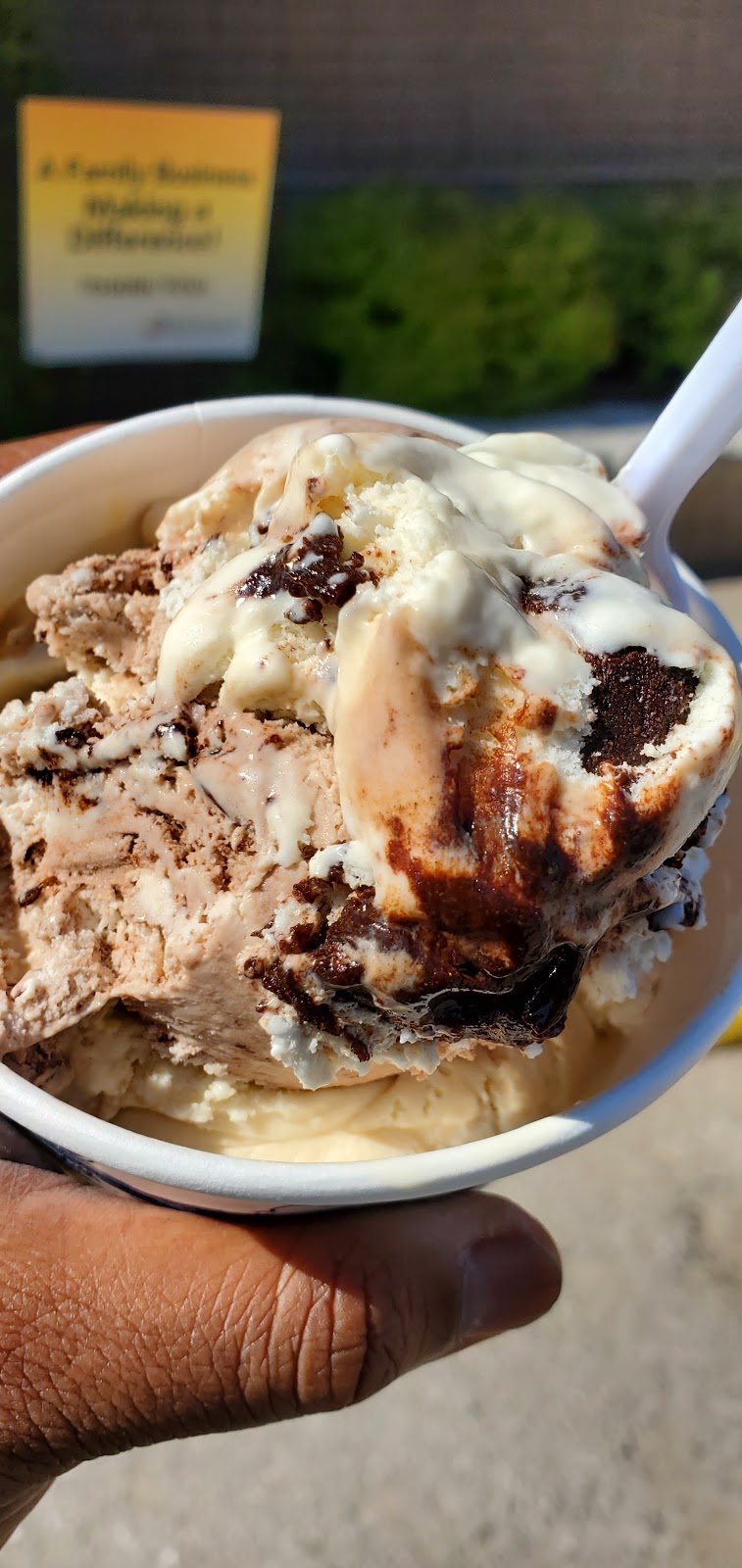 Kawartha Dairy Bobcaygeon | 89 Prince St W, Bobcaygeon, ON K0M 1A0, Canada | Phone: (705) 738-5123