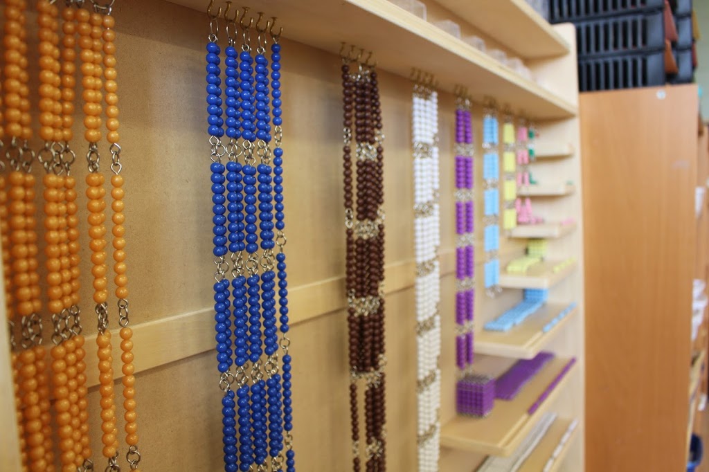 Meadow Creek Montessori East | 290 Cundles Rd E, Barrie, ON L4M 6L1, Canada | Phone: (705) 792-1904