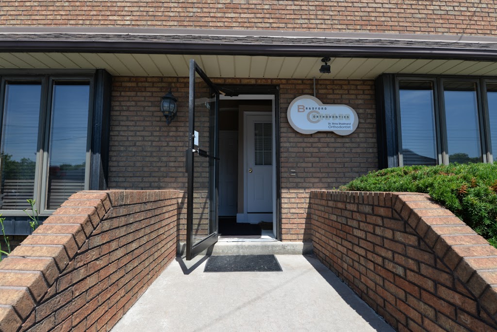 Bradford Orthodontics | 113 Holland St W, Bradford, ON L3Z 2A7, Canada | Phone: (905) 775-1234