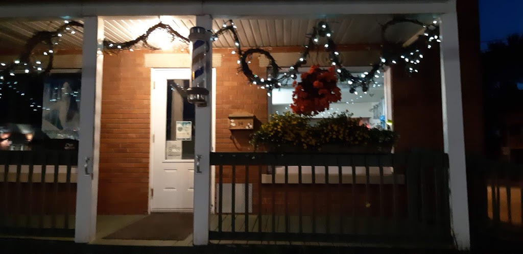 Salon Adam & Eve | 14 Rue de lAqueduc, Victoriaville, QC G6P 1L5, Canada | Phone: (819) 752-2313
